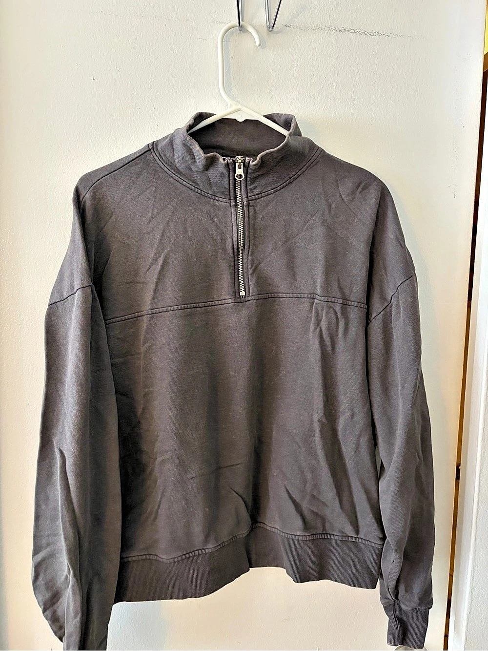 ASOS Design relaxed boxy funnel half zip sweatshirt Gray Small